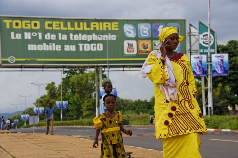 Moov Africa Togo et Togo Cellulaire mis en garde par le gouvernement togolais